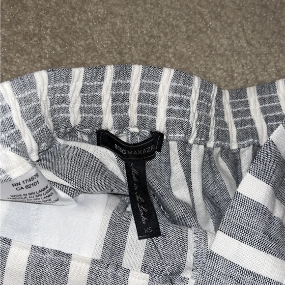 BCBG MAXAZRIA Striped Linen Blend Culotte Pants- XS - Picture 3 of 8